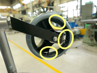 Three parts of the front wheel damaged during the running durability test in accordance with JIS